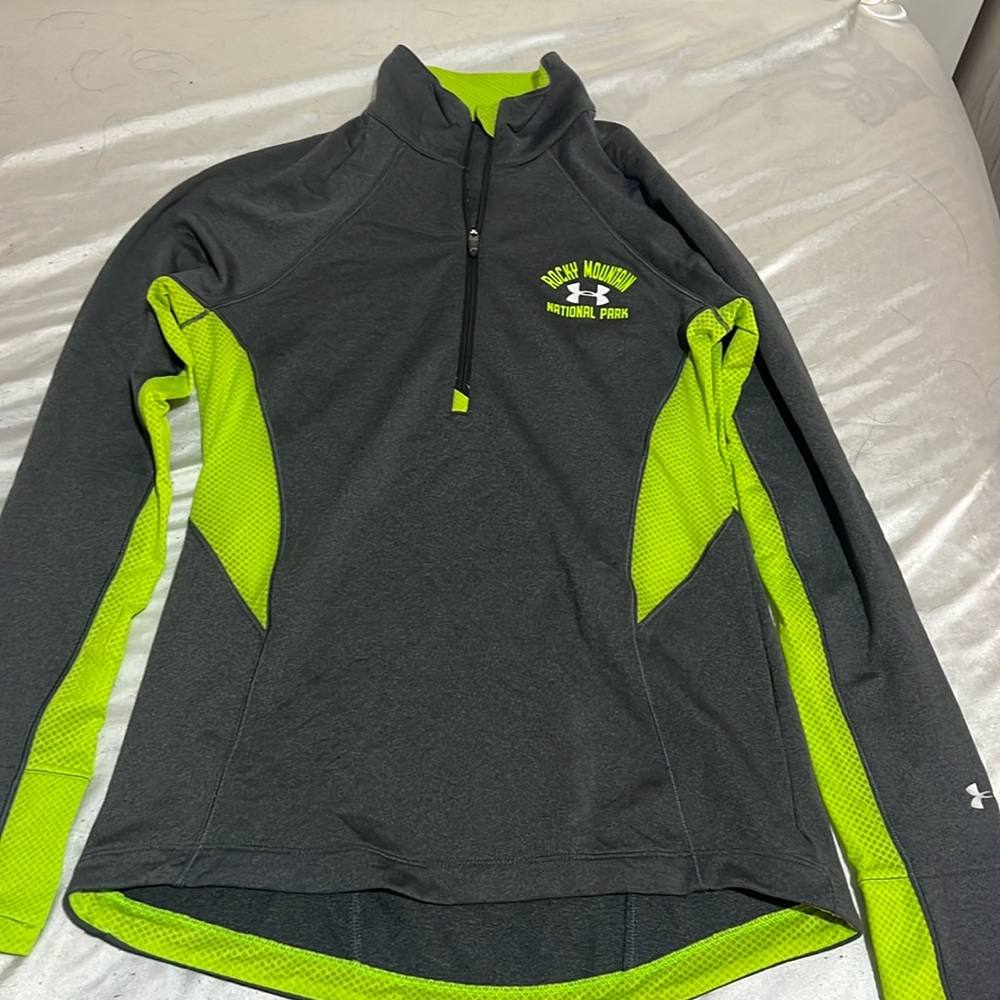 Women’s small Rocky Mountain light weight workout jacket.